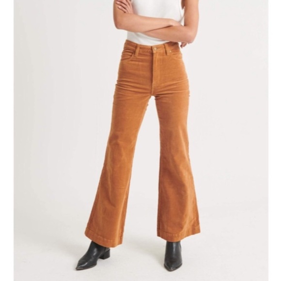ROLLA'S Pants - Rolla’s Eastcoast High Rise Flare Corduroy Jeans